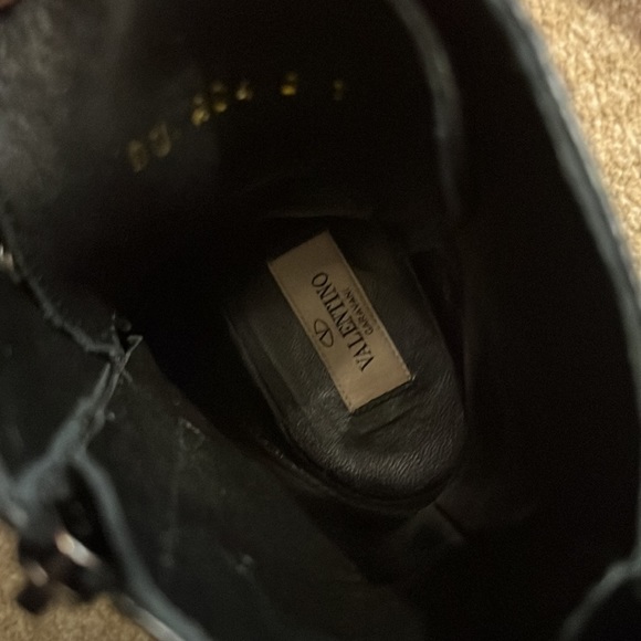 Valentino rock stud leather combat boots - Picture 6 of 12